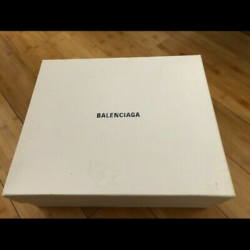 GT Batch Balenciaga Triple S Black White Red - Picture 7 of 8